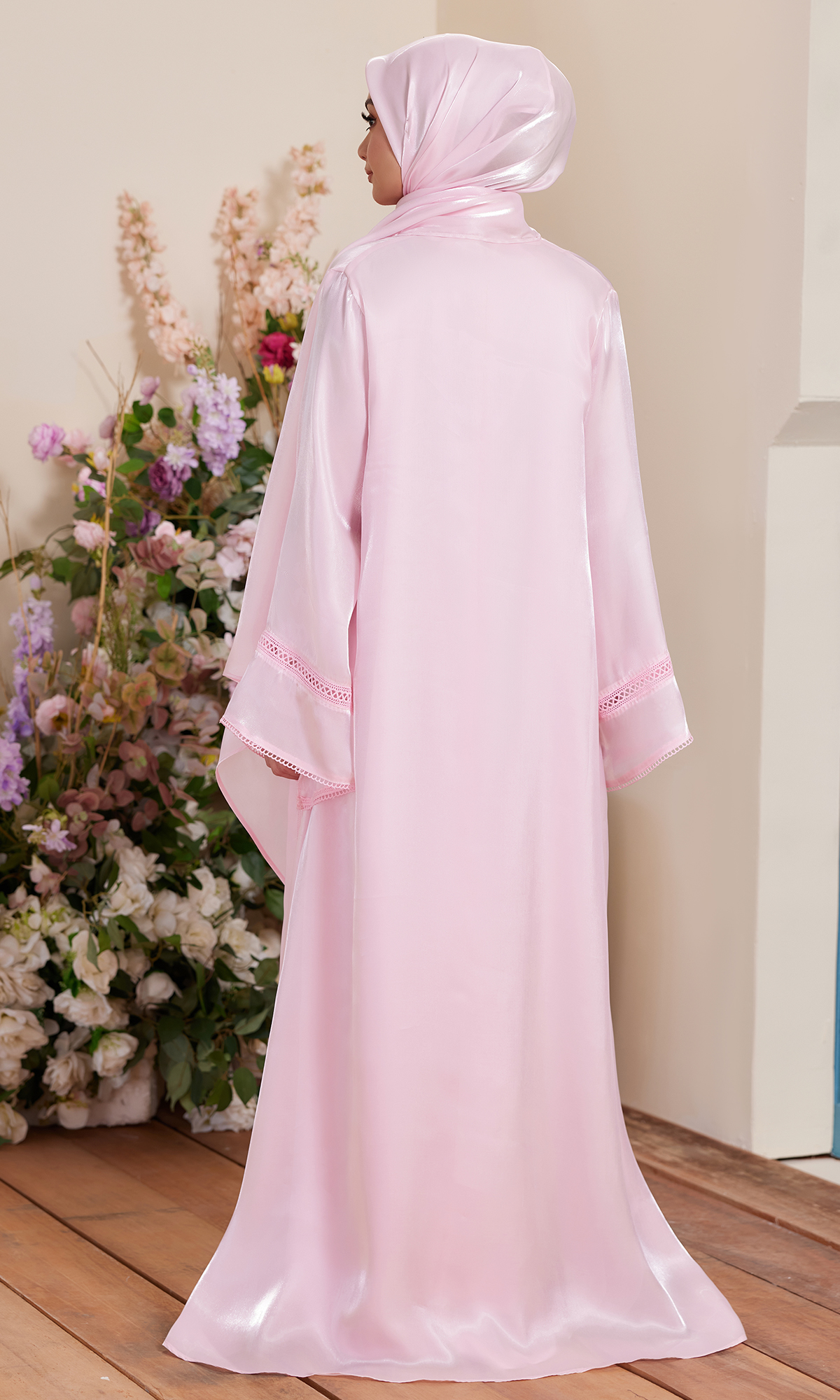 Marwaa Dress in Pastel Pink
